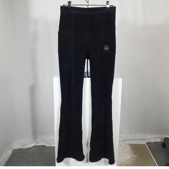 ALO Micro Corduroy High-Waist Winter Break Flare Pant - Picture 1 of 4